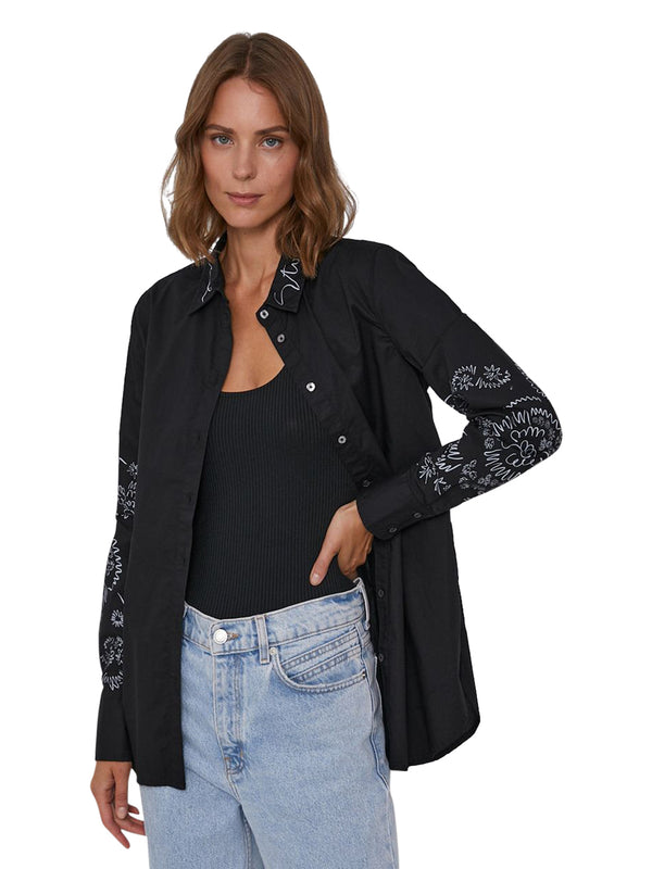 Camicia Nera Chiara