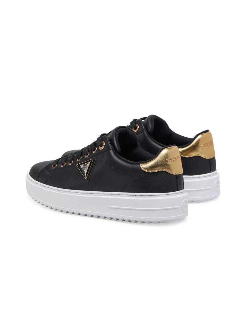Sneaker Nera Denesa